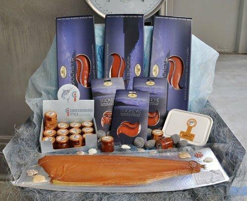 Salmone selvaggio d'Alaska SOKEYE intero 0,8 Kg - Pescheria Ferroni | Milano